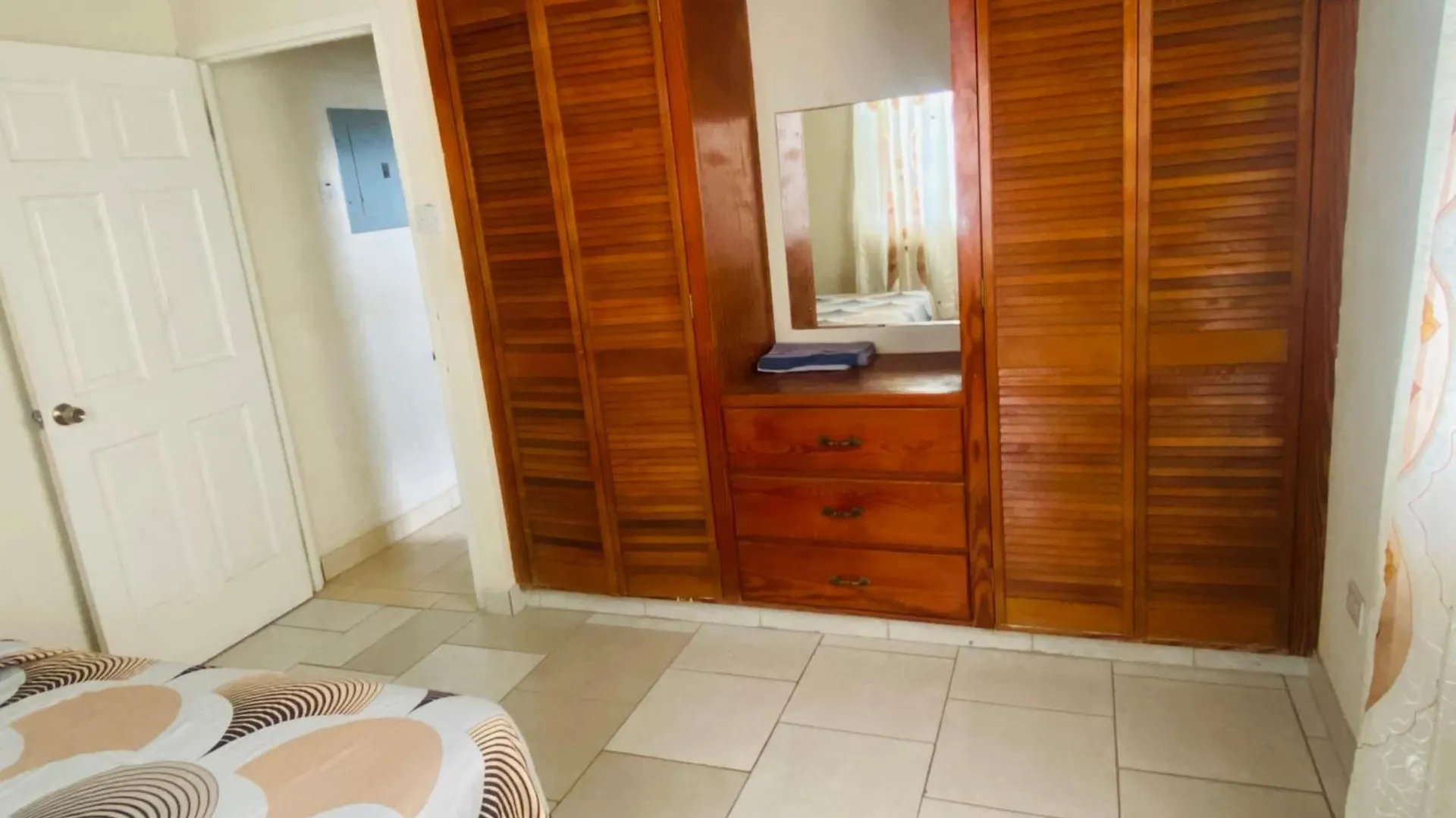 J & J Apartments Christ Church Barbados